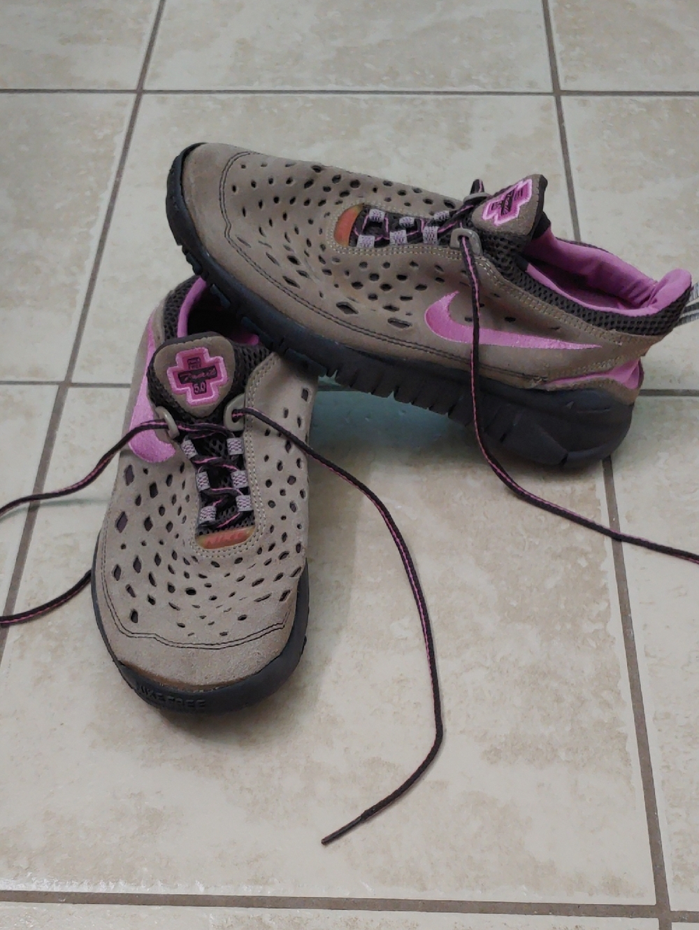 Vintage Nike Free 2000s Sneakers Trail 5.0 Tan And Pink Women's Shoes Size 8.5